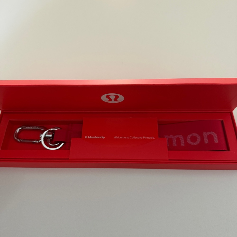 Lululemon Collective Pinnacle Membership Exclusive Never Lost Keychain